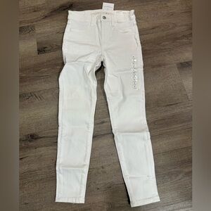 NWT American Eagle White Skinny Jeans